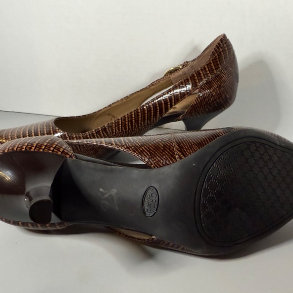 Circa Joan & David Brown Faux Reptile Slingback Kitten Heels 8Wide - Picture 4 of 8